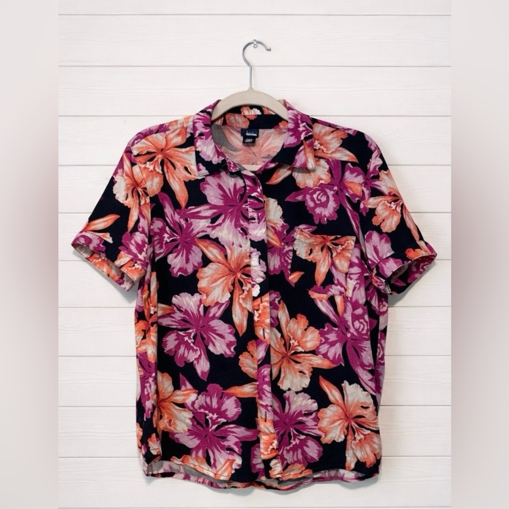 Women’s Floral Shirt - vibrant Black and Pink pattern floral button up shirt.